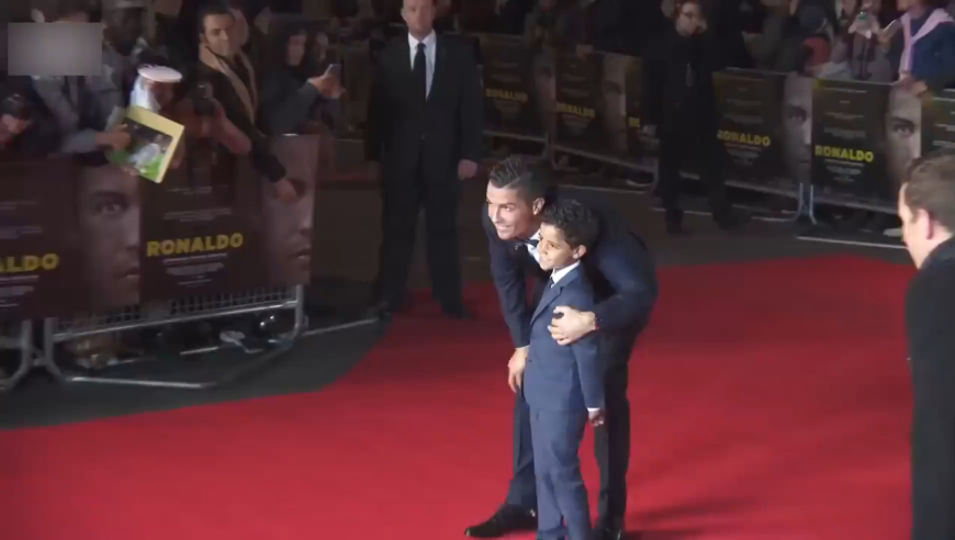 体坛记忆｜谁是C罗长子&ldquo;迷你罗&rdquo;的亲生母亲