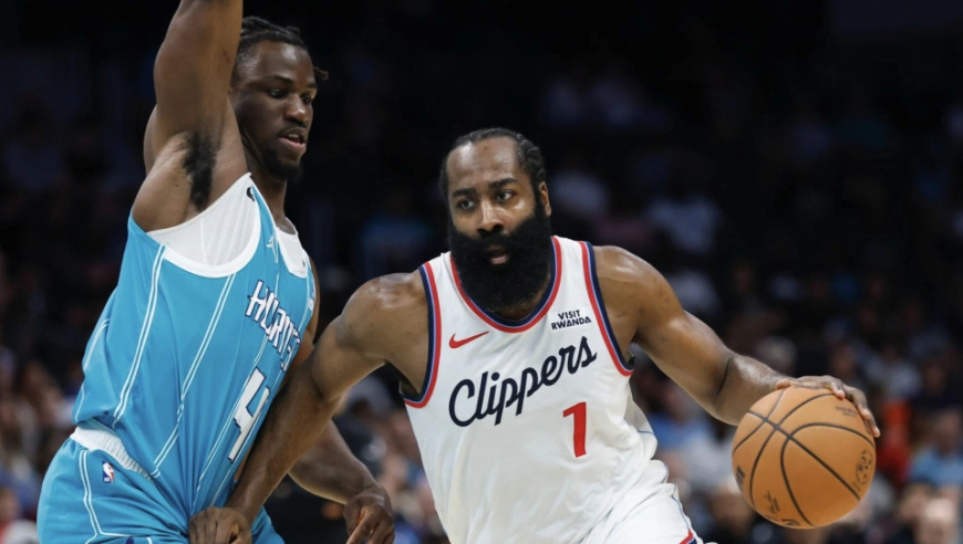 哈登狂飙55+7+10三分！单节轰27分击溃黄蜂 刷爆纪录比肩科比库里