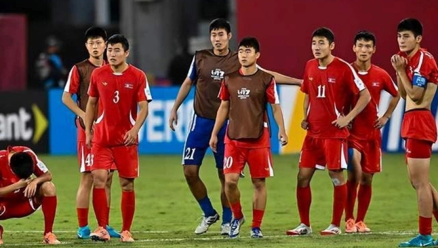 朝鲜U-17男足对日本选手暴力“拳掌交加”，海外媒体震惊回应