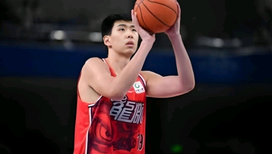 MVP响彻全场！广州塔10中9轰24+14 郭艾伦复出激活了他？