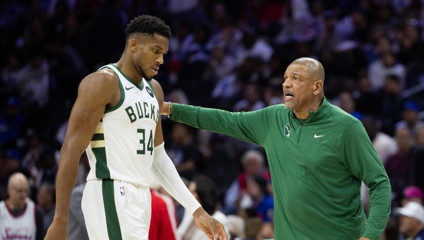 大爆冷！字母哥轰31+15破纪录却遭CJ绝杀 里弗斯迷之操作坑惨雄鹿