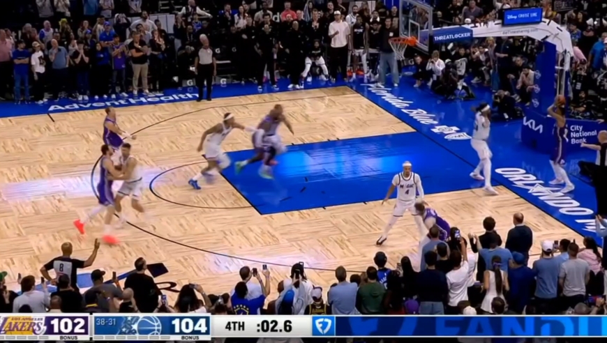 詹姆斯吸引注意力 肯纳德空位绝杀!回顾湖人对阵魔术最后一刻
