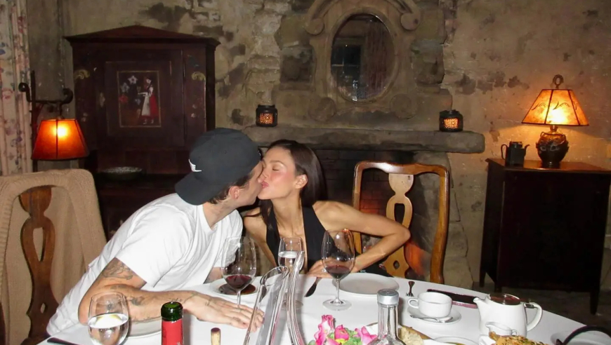 贝克汉姆长子晒妻子隐私睡照，遭网友嘲讽：双标！这就是你所谓的隐私保护？