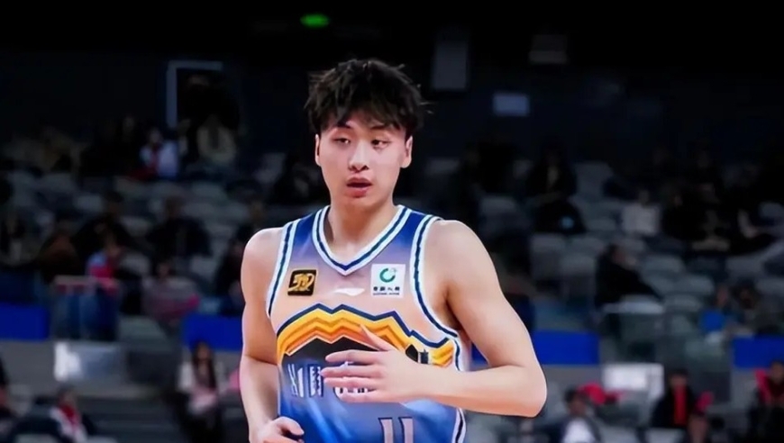  0分0板0盖帽！全场最烂却进国家队，中国男篮选人标准遭狂喷