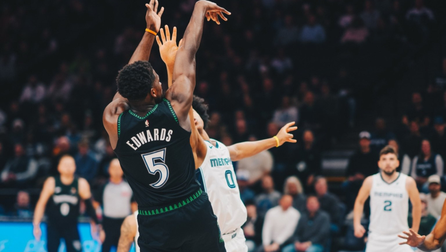 李凯尔归来首秀 华子7三分5抢断攻防一体砍41分擒拿灰熊！|狼群日记