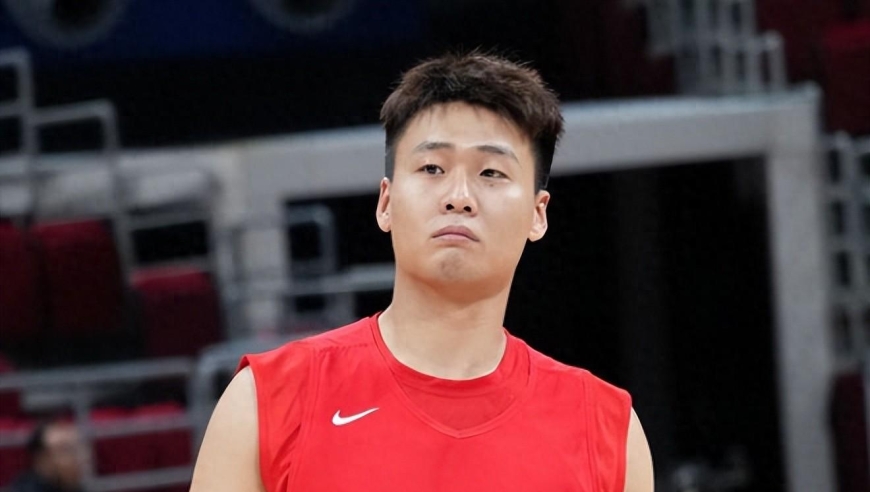 意外！为何赵睿落选男篮12人名单？球迷大惑不解，付政浩给出答案