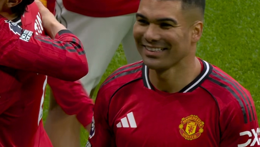 曼联领先！B费任意球助攻，卡塞米罗破门