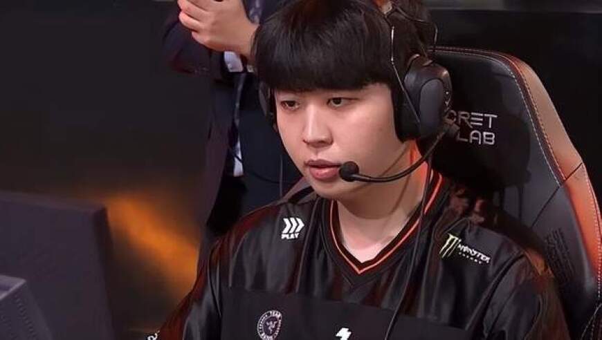 Kanavi回LCK带崩HLE，内鬼表现红米想骂人，在LPL真没当演员！