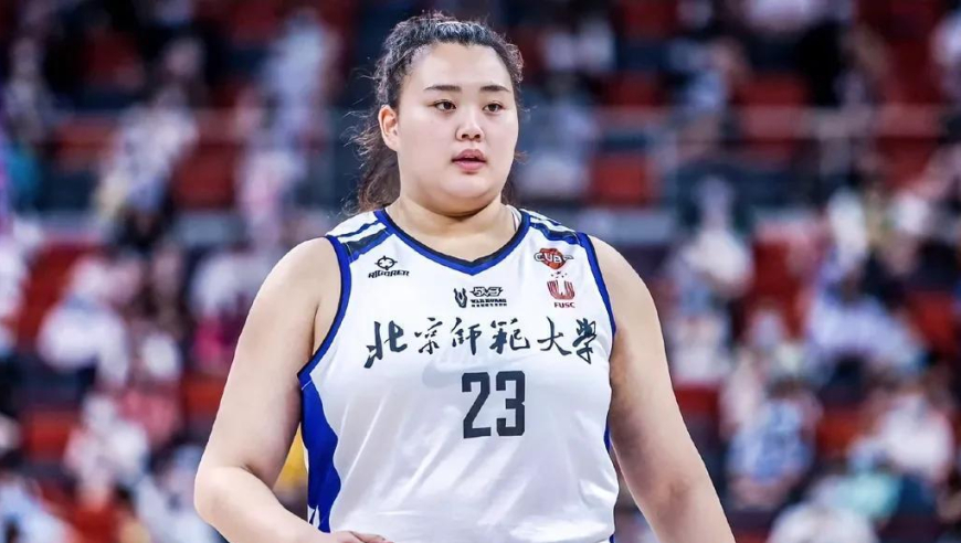 刘禹彤冲击大运会冠军！中国女篮迎强敌，美国队决战央视见证