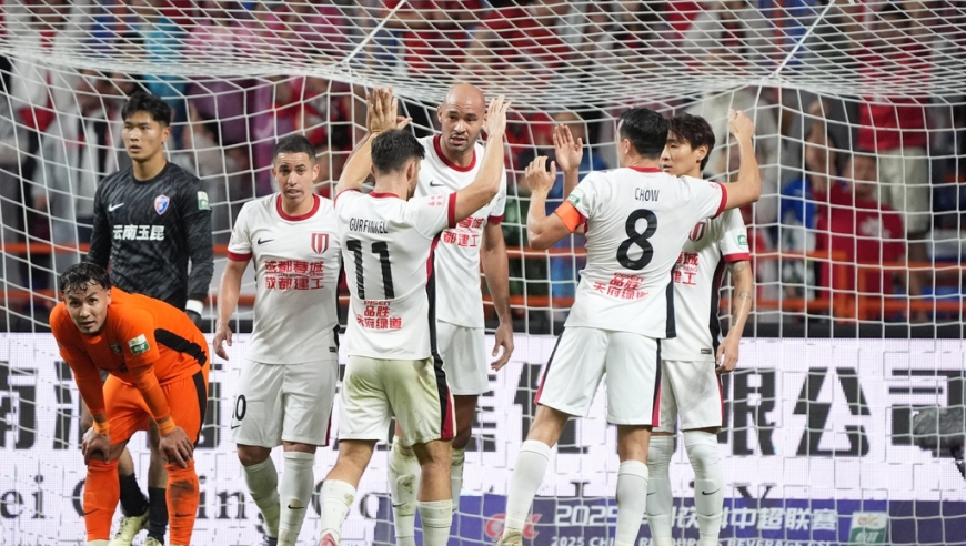 中超：蓉城5-1送玉昆近8主场首败！韦世豪助攻戴帽 20岁双星首球