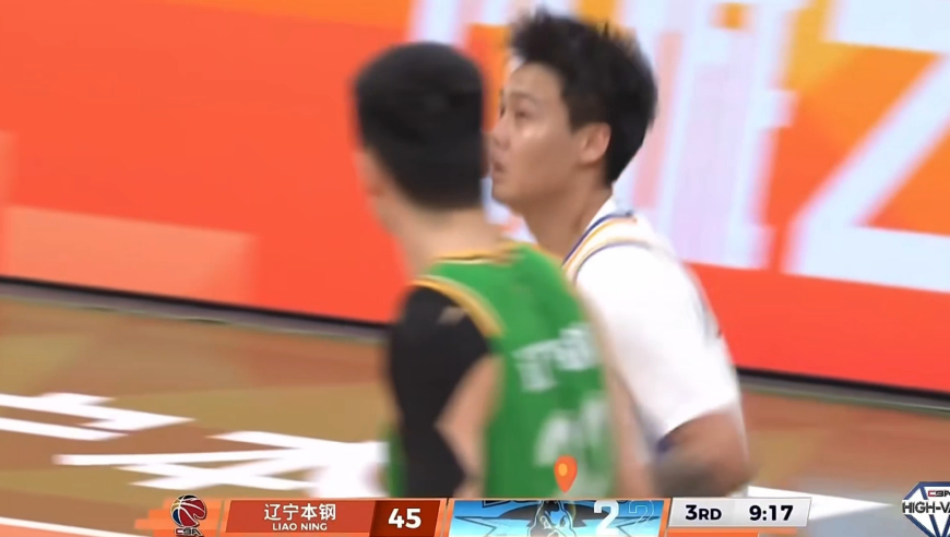 你来我往！赵睿漂移砸板两分打进 赵继伟迅速回应超远三分