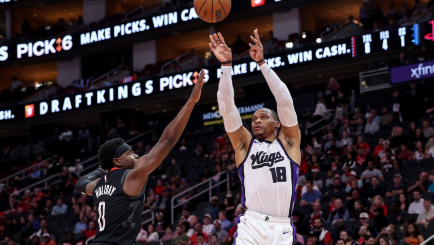 不敌旧主火箭！威少25分钟砍22分5板3助：单节轰17分梦回巅峰