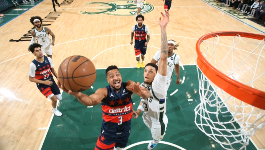 紧张到窒息！慢镜还原奇才雄鹿决胜时刻，麦科勒姆跳投准绝杀对手