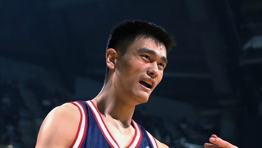 中国球员的NBA首秀，杨瀚森2分，王治郅6分，姚明和易建联呢？