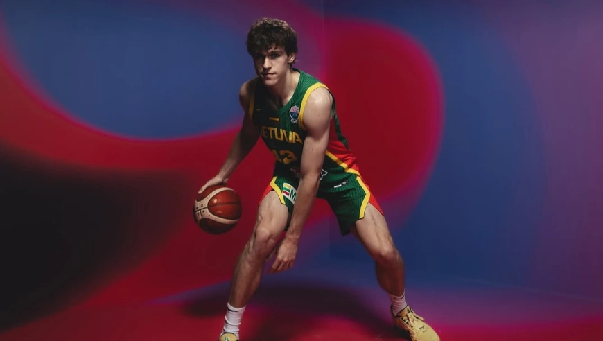 比麦迪时刻还刺激！最后9秒连进3记三分+半场超远绝杀｜体坛名场面