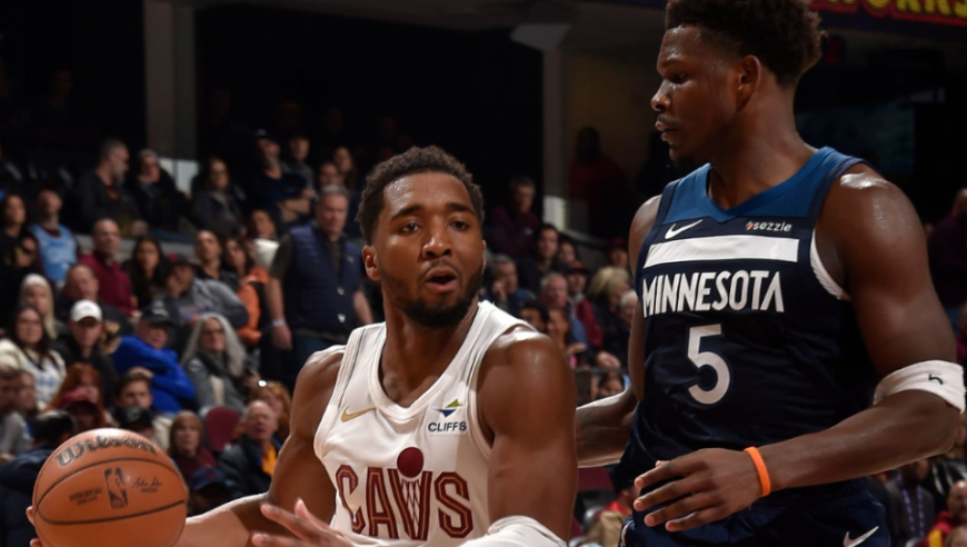 骑士5人得分20+！复仇终结森林狼4连胜 米切尔28分华子25分