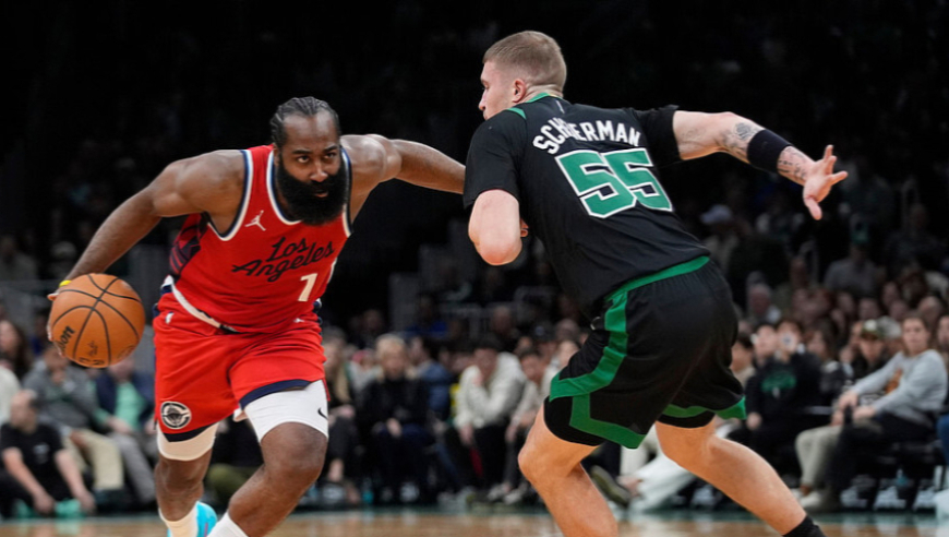 哈登错失绝平三分！末节超神为球队续命，小琼斯受伤快船大势已去