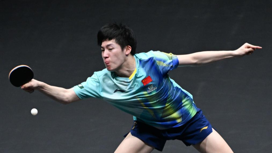 连丢5分遭一波流！小勒布伦疯狂抢攻 温瑞博落入对手节奏丢首局