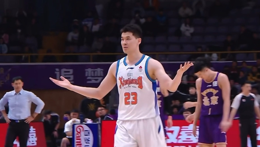 依旧是队魂！阿不都沙拉木17分6板新疆战胜北控