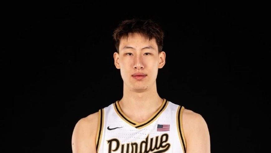 男篮世界杯12人名单猜想，周琦+赵睿领衔，多名旅美小将很强！