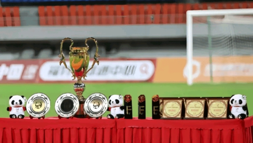 U22国足丢冠揪出最大卧底！22岁美甲男3场3次致命失误，球迷：纯战犯