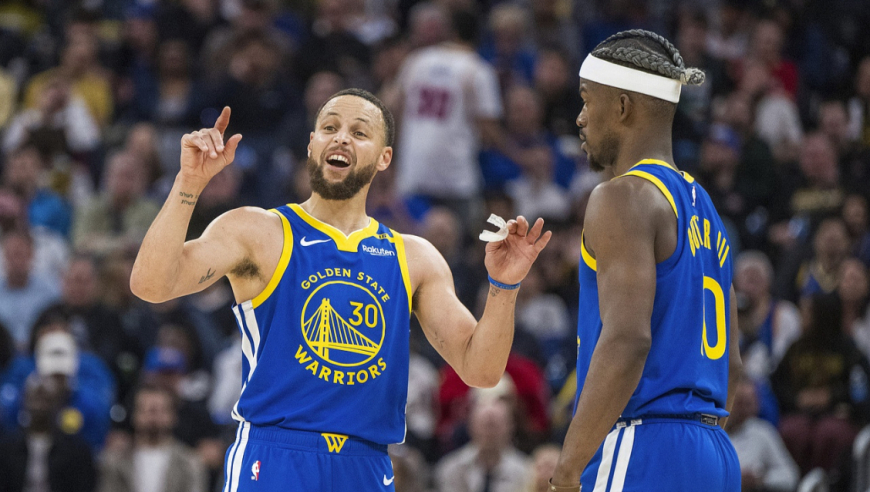 夸张到离谱！勇士半场前后狂轰20-2极限攻击波打崩黄蜂全过程