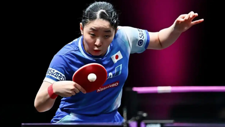 亚洲杯惊天冷门！世界亚军1-11被打懵，张本美和逆转，王曼昱成唯一遮羞布