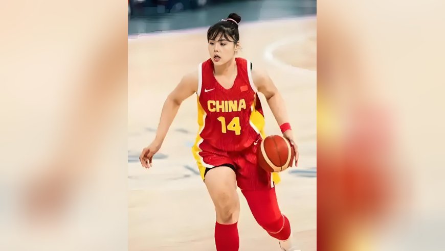 体坛记忆｜李月汝过肩摔教训对方！中国女篮不怕事也不惹事