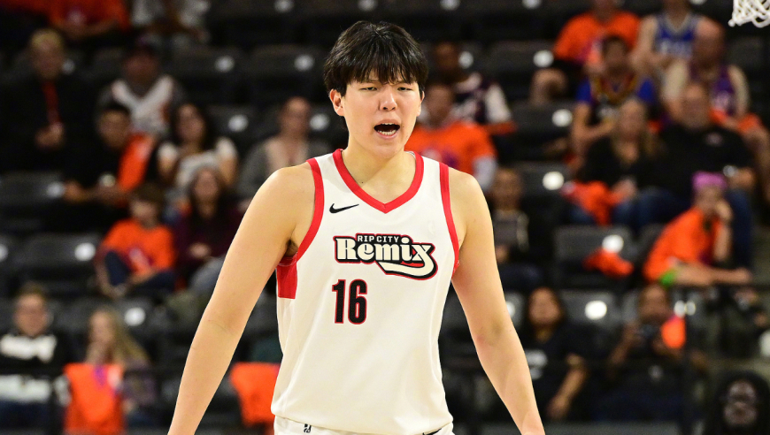 杨瀚森独木难支！生涯之夜空砍31分，被队友耗成工具人 | 主打星