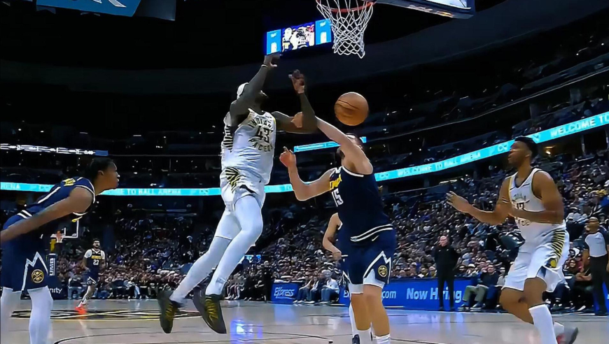 离谱到夸张！掘金步行者不到20秒时间互送对方恶意犯规全过程