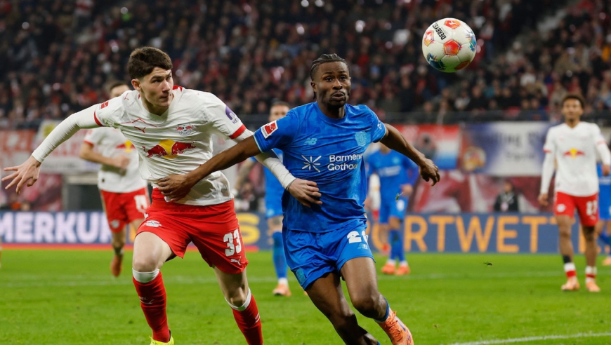 极致技术流！慢镜看德甲单场两神仙球：1V5一条龙+极速抢点头槌