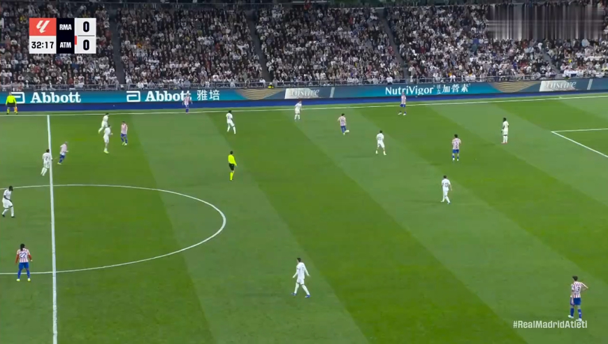 逆转！慢镜还原皇马天外飞仙世界波杀死马竞，全场球迷沸腾