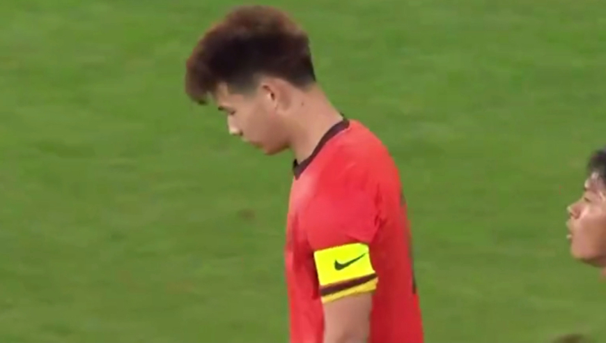 开门黑！U22国足0-1越南U22全场集锦：汪士钦失误送礼