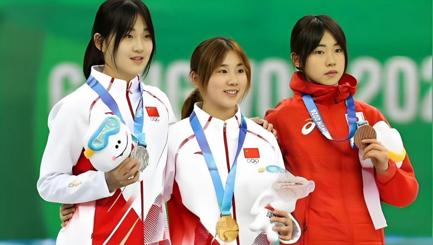 体坛记忆｜兔子战术完胜！杨婧茹李金恣包揽金银，对手集体懵圈
