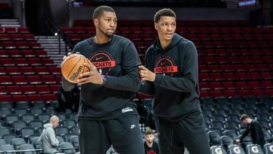 火箭队又伤1将，5+10主力中锋被搀扶离场 史密斯32分 重挑锋线大梁