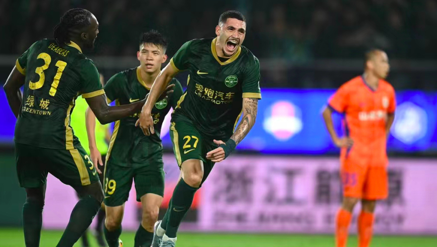 中超：浙江2-2泰山 瓦科造点+罚丢 黄政宇凌空斩 奥乌苏世界波