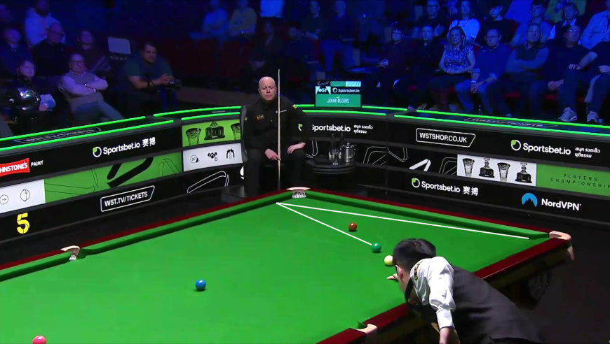 赵心童决赛炫技名场面，绿球线路被挡，一杆翻袋技惊四座