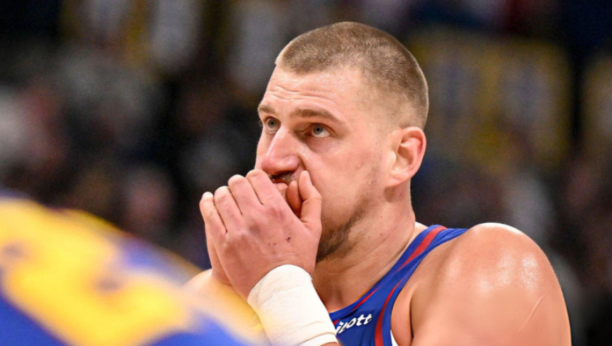 约基奇29+20+13遭17分逆转！后三节15中4 生涯第175次三双