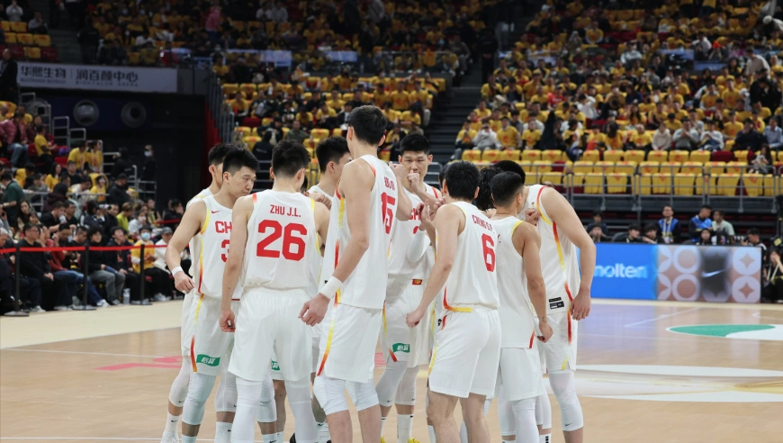 中国韩国最后时刻：4分钟落后19分 中国男篮极限追分差点绝平