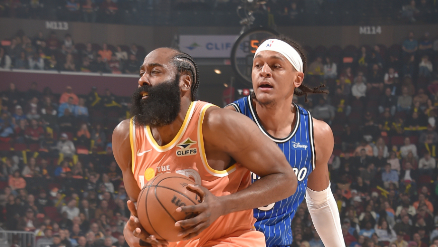 数据帝：哈登追平队史近52年纪录 23+17+17！约基奇创NBA第一