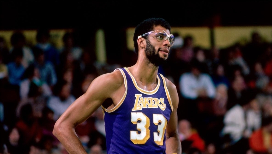 詹姆斯历史第二！盘点历史胜场榜前10，仅4人千胜，第一触手可及