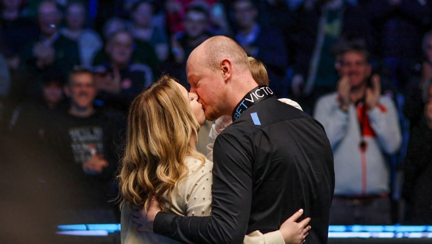 韦克林拥吻女友庆夺冠！常冰玉亚军含金量比冠军足，最新排名出炉