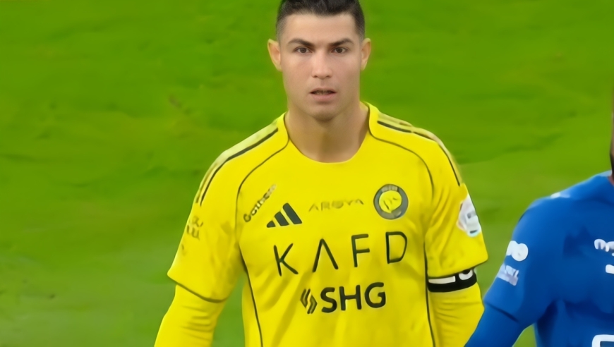 刺激夜:40岁C罗凌空斩+率队遭逆转,皇马解雇阿隆索,越南头名晋级