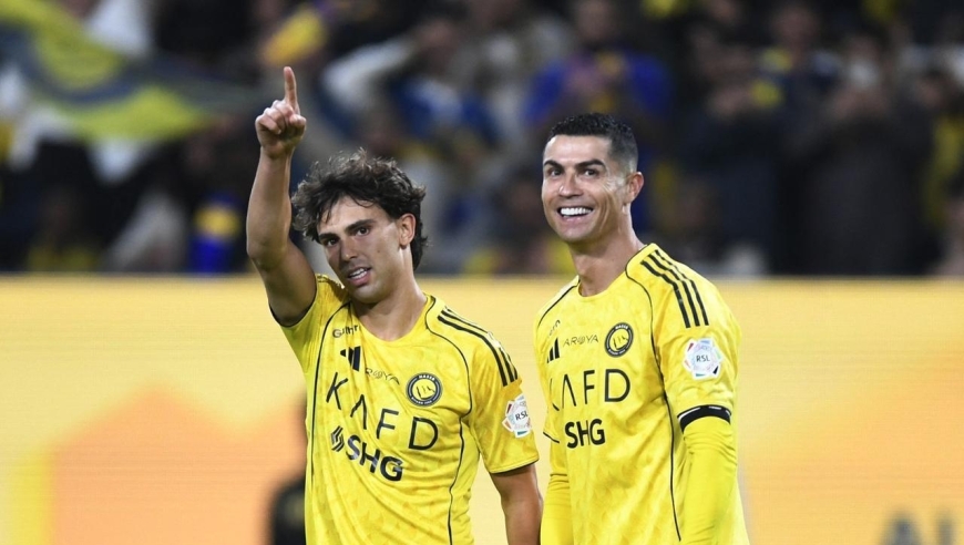 随着利雅得新月1-1，C罗双响炮+率队4-0，沙特联积分榜：榜首易主