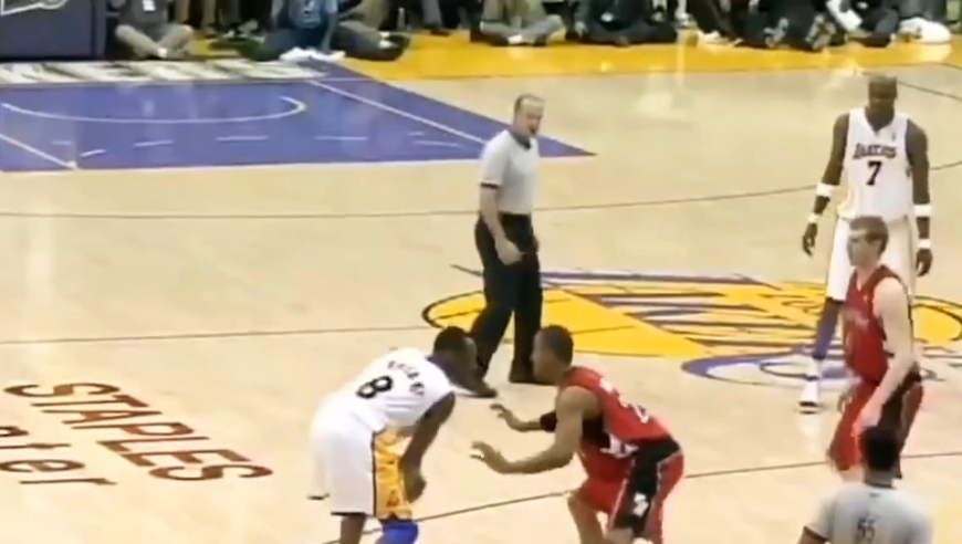 20年前的今天 科比拿下了81分 重温科比81分经典战