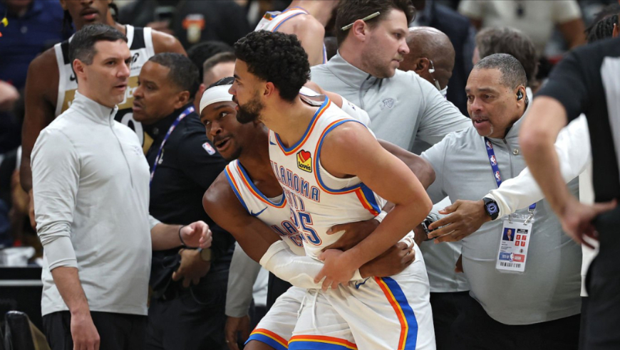 雷霆奇才爆发大冲突！4名球员被驱逐 杰林威与尚帕尼推搡引混战