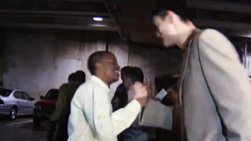 无论弗老大再穷困潦倒，他永远是姚明心中的老大哥！ 