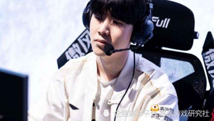 LOL：Uzi参加名人堂入驻仪式，Theshy提前预定第三个名额，Caps紧随其后