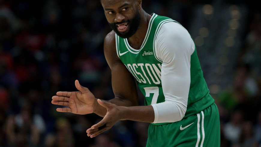 布朗谈自己得分里程碑时感叹：勒布朗咋拿到42000分的啊