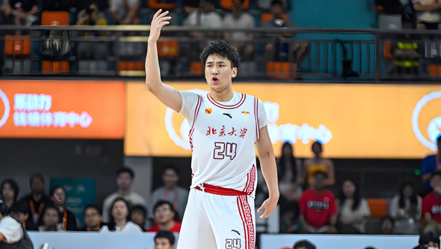 上场 | 打满全场砍30+7，北大天才退学打CBA，他是国产弗拉格